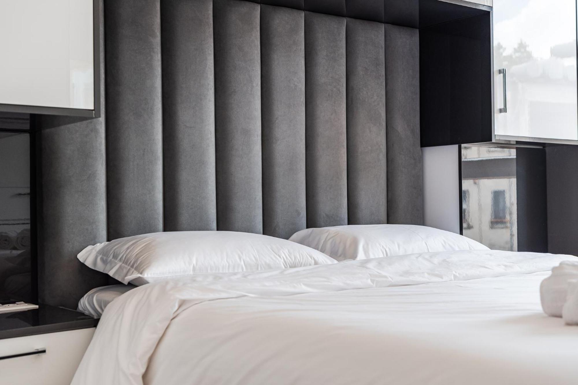 Mumba Apartments By Kondo Stays Tirana Bagian luar foto