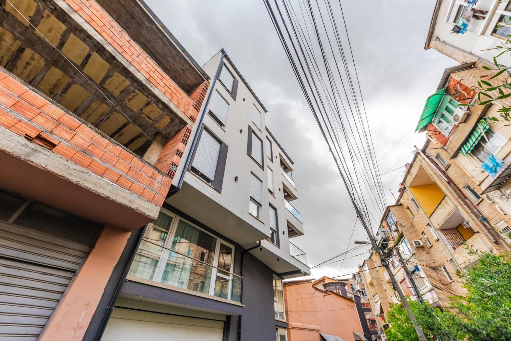Mumba Apartments By Kondo Stays Tirana Bagian luar foto